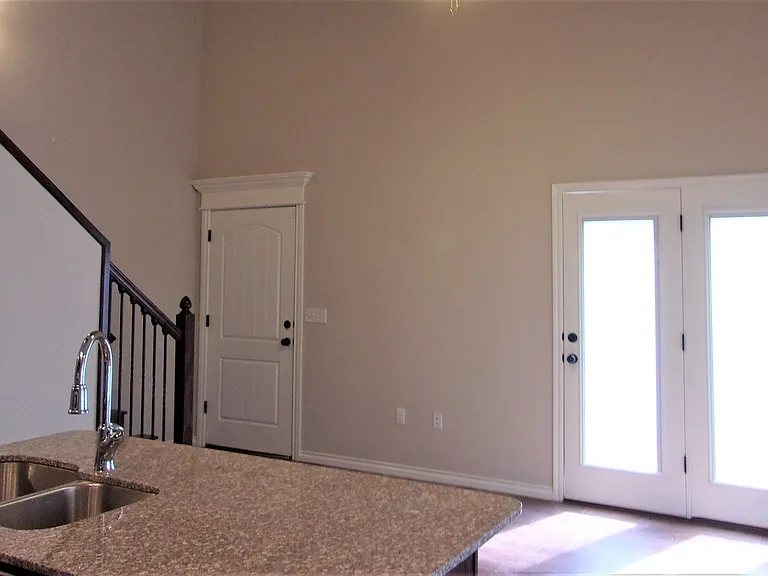 Creekside Condos/Townhomes — Photo 3