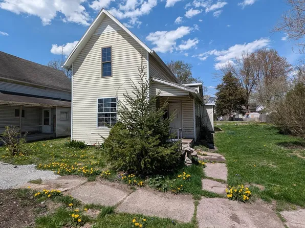 315 W Oakridge Ave, Goshen, IN 46528