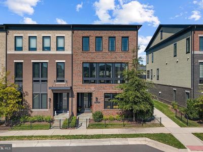 20277 Oak Bluff Dr, Ashburn, VA, 20147