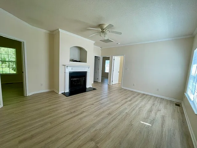 17 Cady Ct — Photo 2