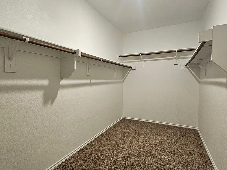 813 Fueller Dr — Photo 26