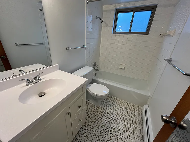 E2-3 Bathroom