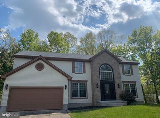 1624 Whispering Woods Dr, Williamstown, NJ 08094