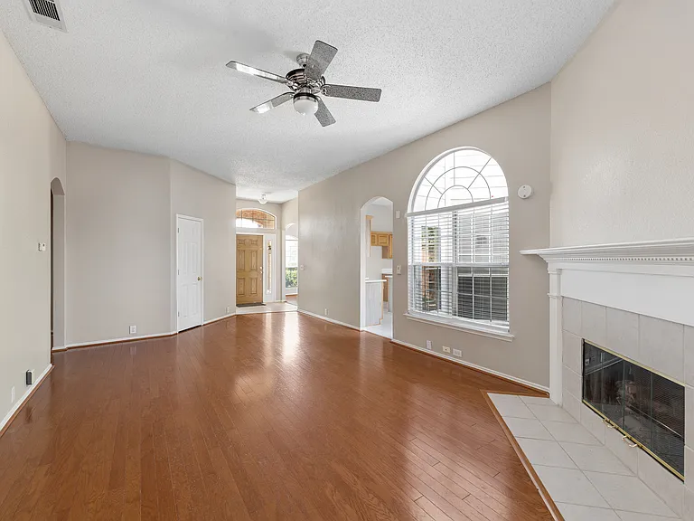10613 Brandenberg Dr — Photo 11