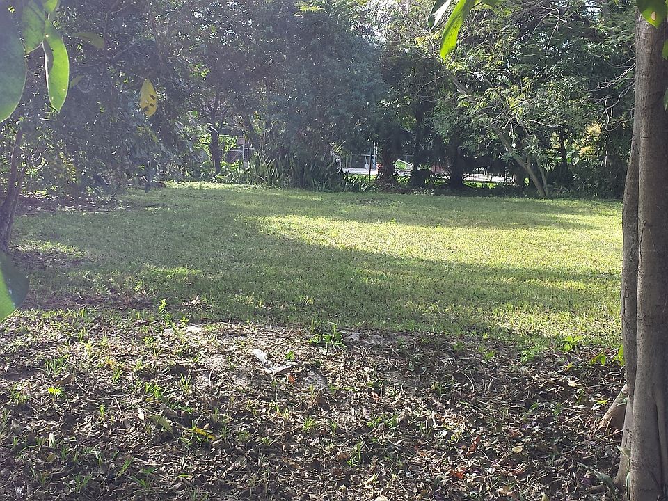 2nd image of 2711 NW 18th Ter