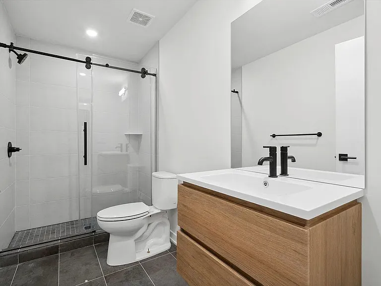 Freedom Lofts — Photo 6