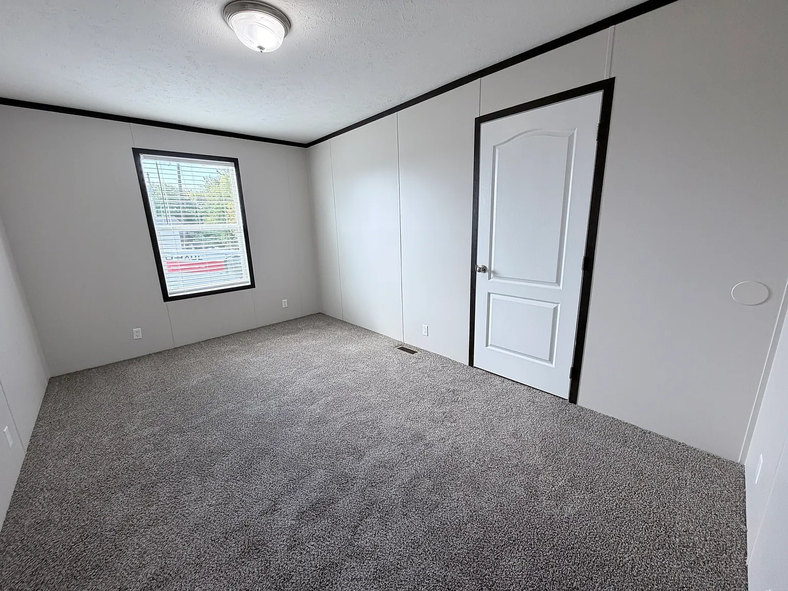 2 bed, $1,379 — Photo 4