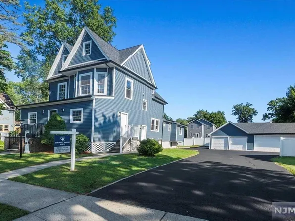 17 Lincoln Pl, Waldwick, NJ 07463