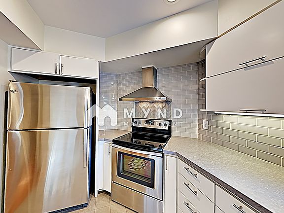 5th image of 3360 H St APT 2