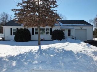 19 Czepiel St, Chicopee, MA 01013