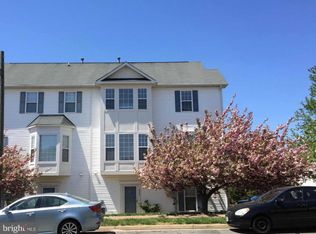 2559 Logan Wood Dr, Herndon, VA 20171