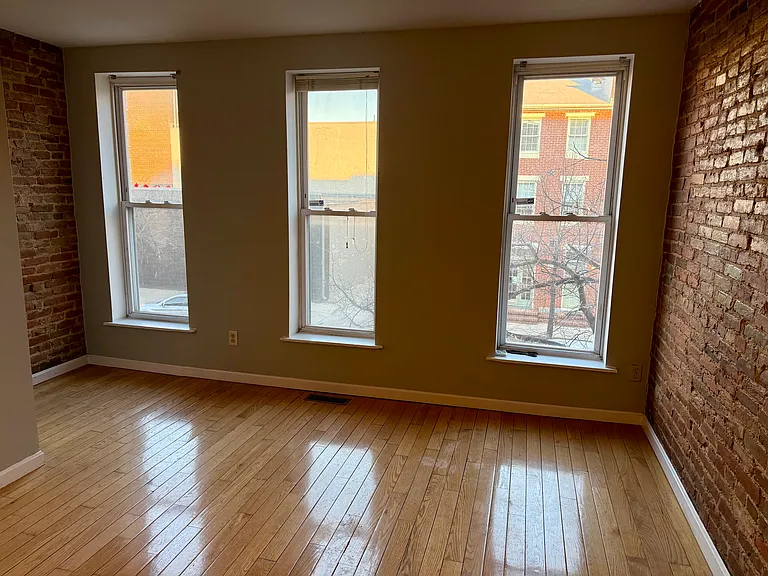 918 S Hanover St #1 — Photo 2
