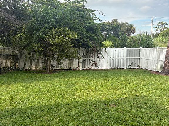 3rd image of 5235 SE Primrose Way #5235