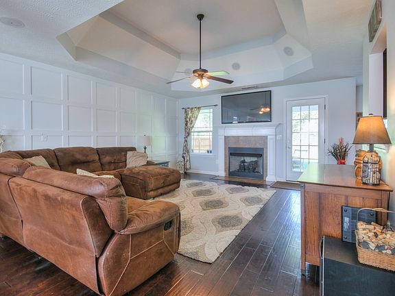 5th image of 1421 Round Rock Dr