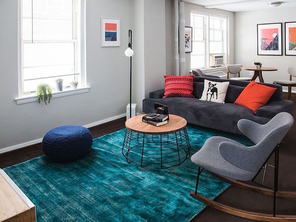 Dining/Living room