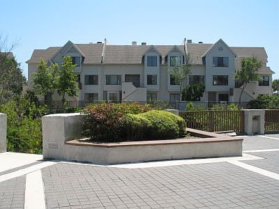 2nd image of 639 Newhaven Ct