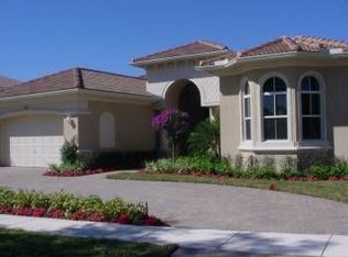 711 Cote Azur Dr, Palm Beach Gardens, FL 33410