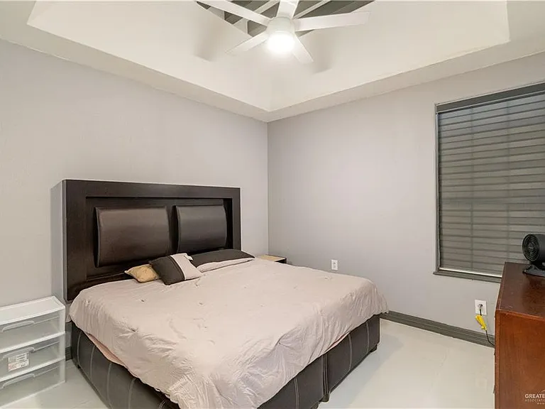 814 Cimarron Dr — Photo 6