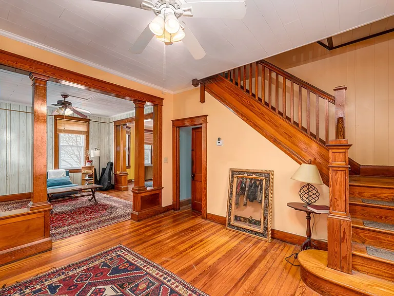 2911 Shirey Ave — Photo 3