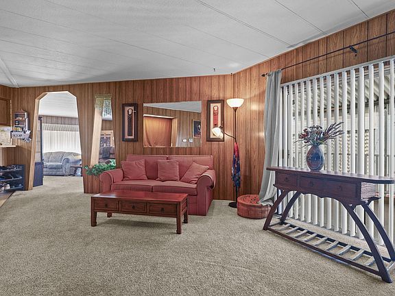 5th image of 1221 E Cypress Ave Space 16