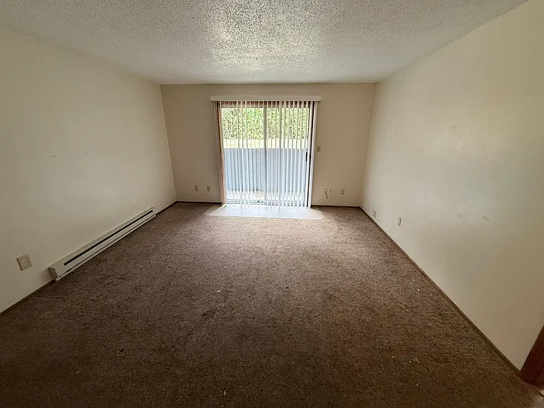 1250 SW E Ave — Photo 12