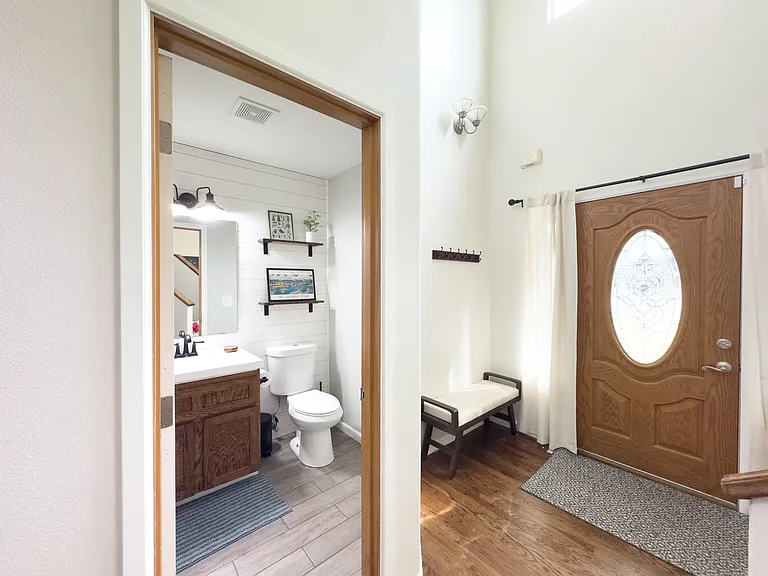 6832 Townsend Ln NE — Photo 21