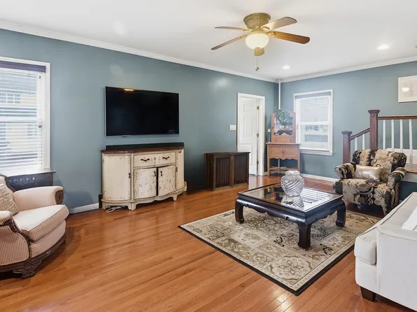 160-36 99th Street image 5 of 31