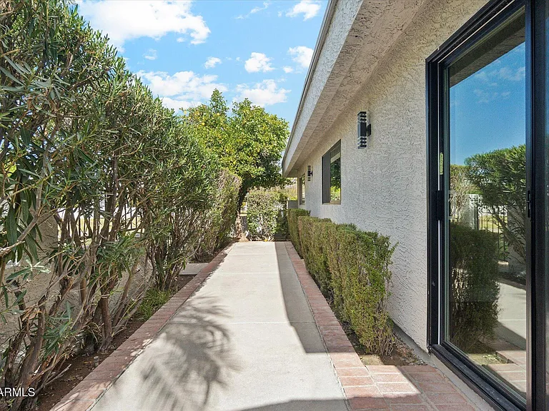 8882 N 82nd Ln — Photo 23