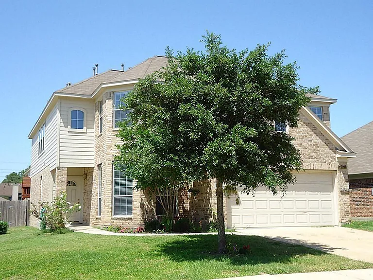 18646 Flagstone Creek Rd — Photo 2