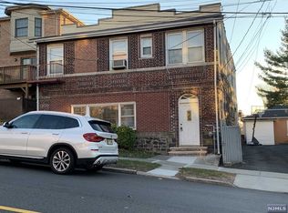 342 E Central Blvd, Palisades Park, NJ 07650
