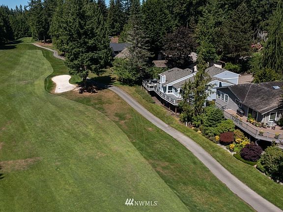 4th image of 15906 24th Ct SE