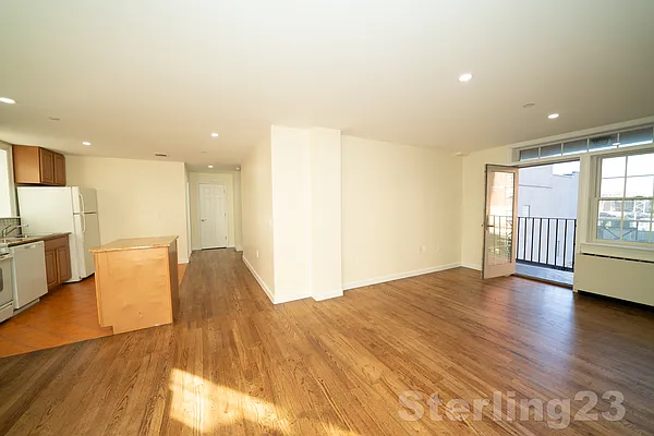 Rented by Sterling Realty Solution Inc | media 4