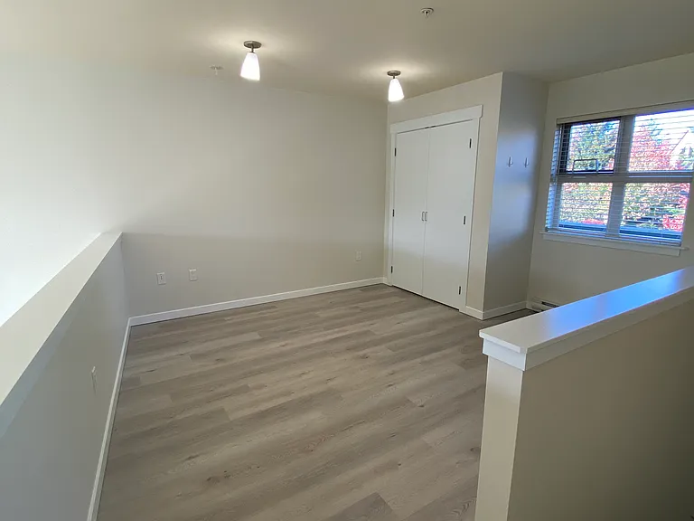 1406 Jingle Pot Rd — Photo 8
