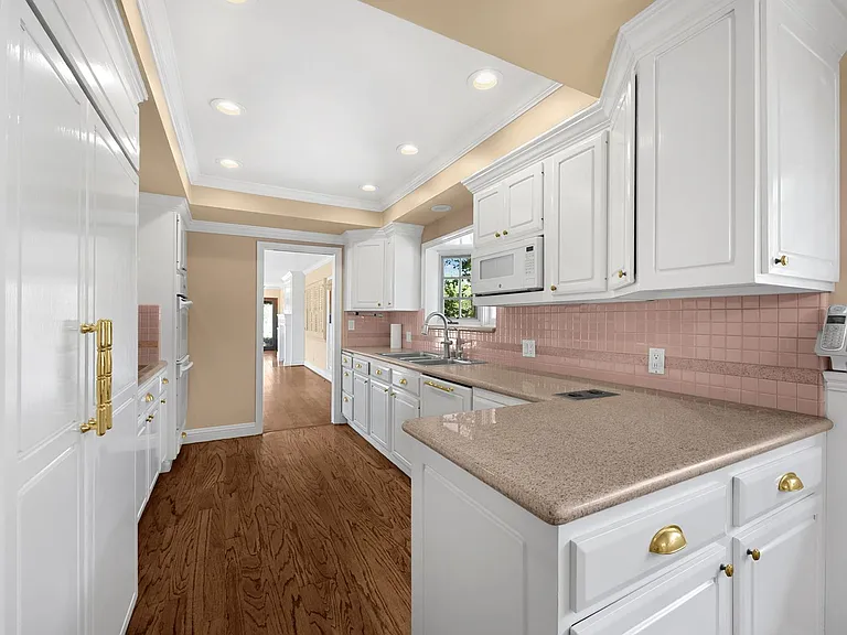 1071 E Avocado Crest Rd — Photo 13