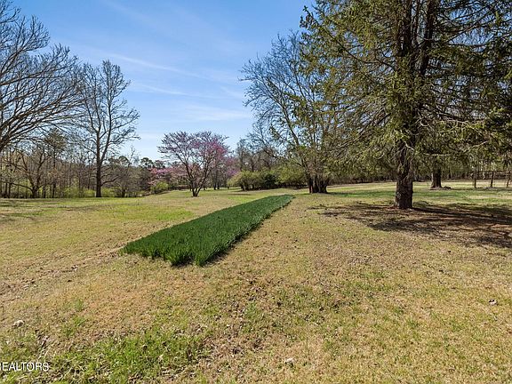 3rd image of 175 Eblen Ln