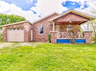 8991 E Division St, Rogersville, MO 65757