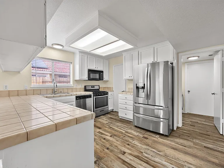11013 Bahia Ct — Photo 10