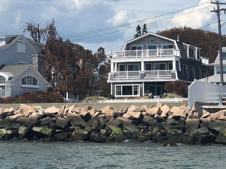 17 Middle Beach Road