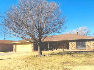 1308 Phillips Dr, Dumas, TX 79029