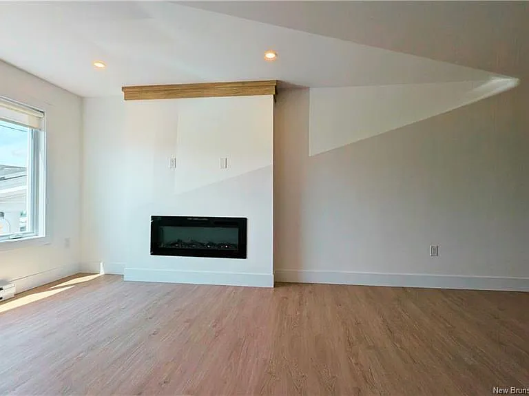 146 Jacques St — Photo 6
