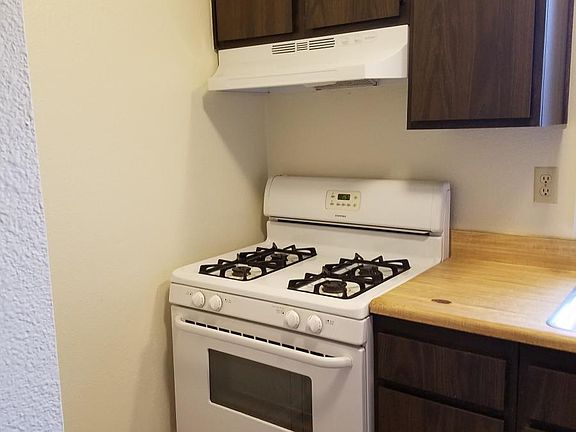 4th image of 1924 West Dr APT 1