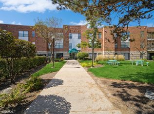 3265 Kirchoff Rd APT 122, Rolling Meadows, IL