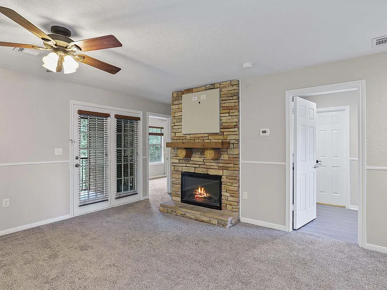 Residence at Piney Shores — Photo 45