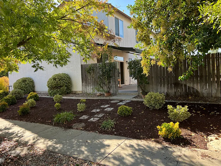 2441 Jessica Cir — Photo 40