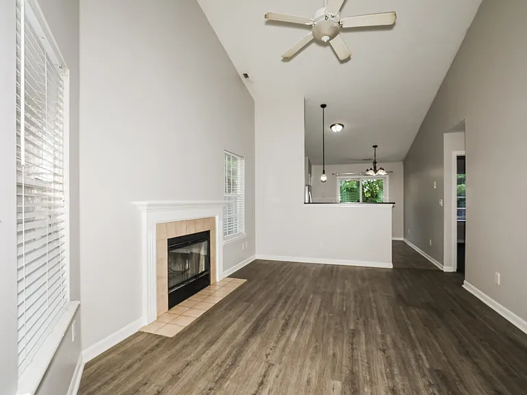 6439 Titania Dr — Photo 4