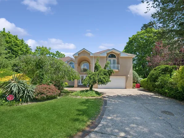 1319 Auerbach Avenue, Hewlett Harbor, NY 11557