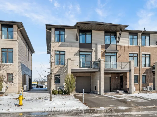 570 Labrador Cres, Ottawa, ON K1T 0R3