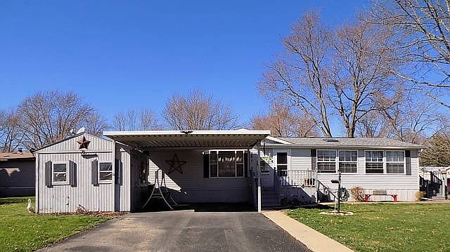 1st image of 619 Carriage Lane Est