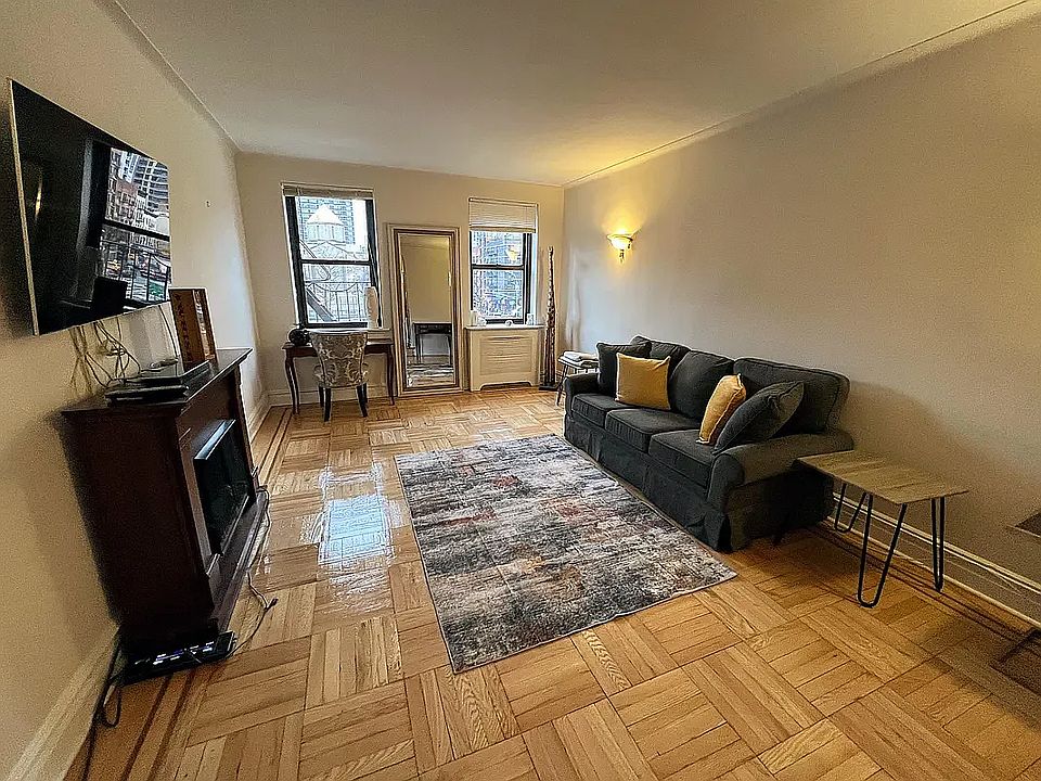 1st image of 303 E 37th St APT 3E