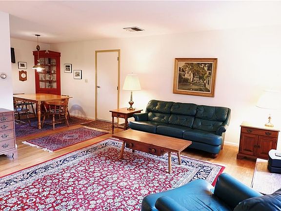 2nd image of 12 Salem Cir